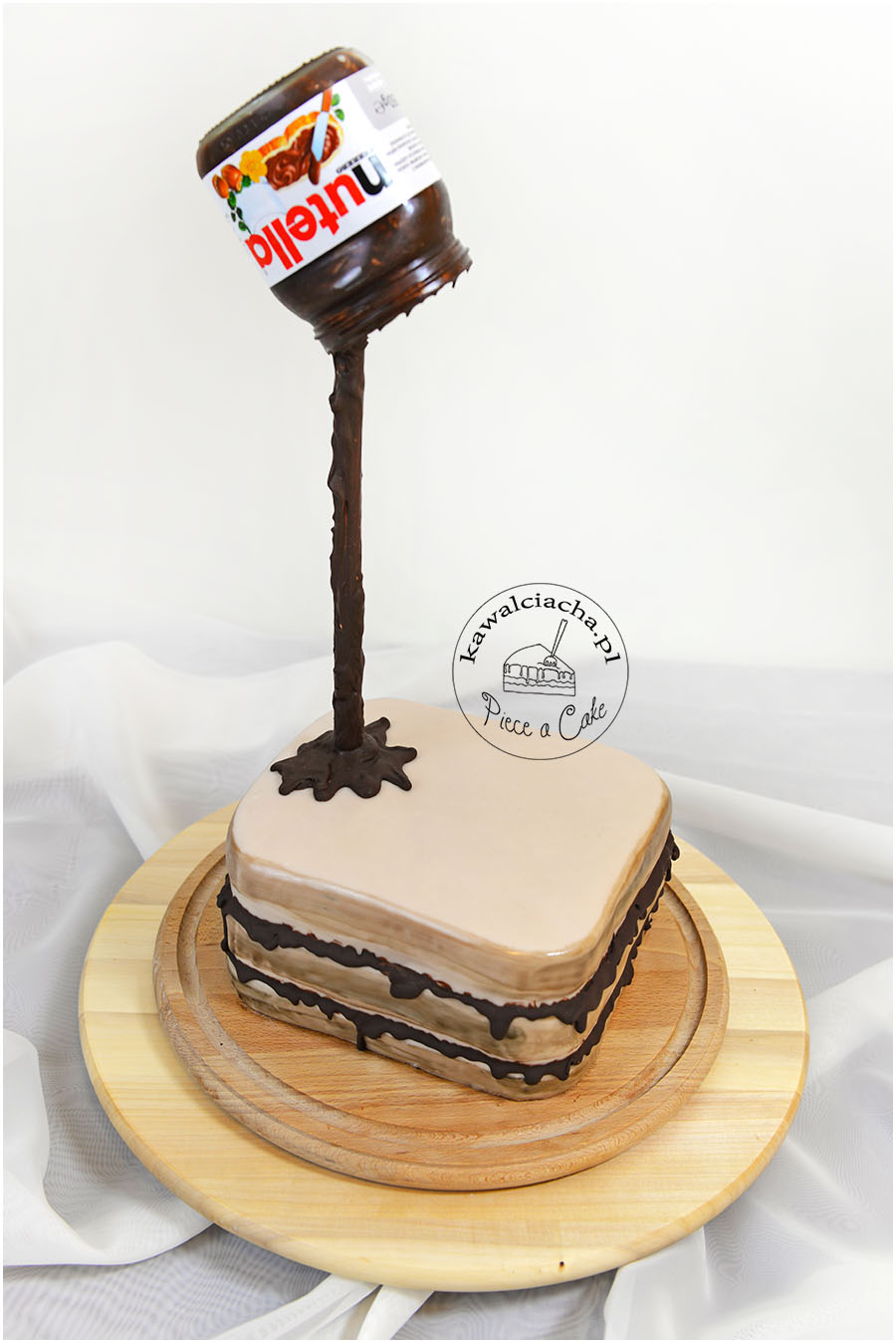 Tort antygrawitacyjny nutella