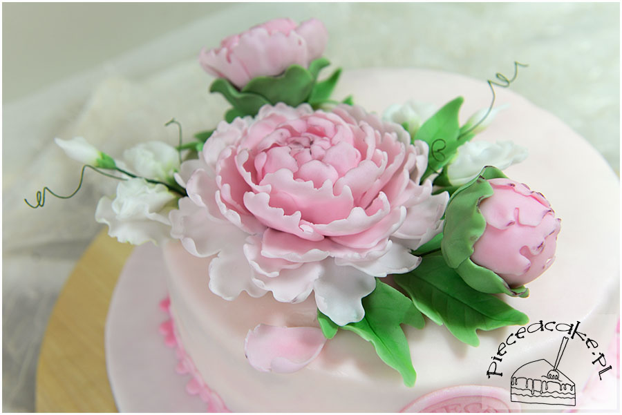Wedding cake piwonie i groszek