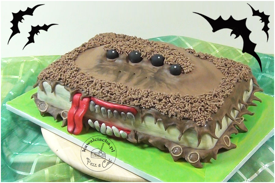 tort na Halloween potworna księga potworów