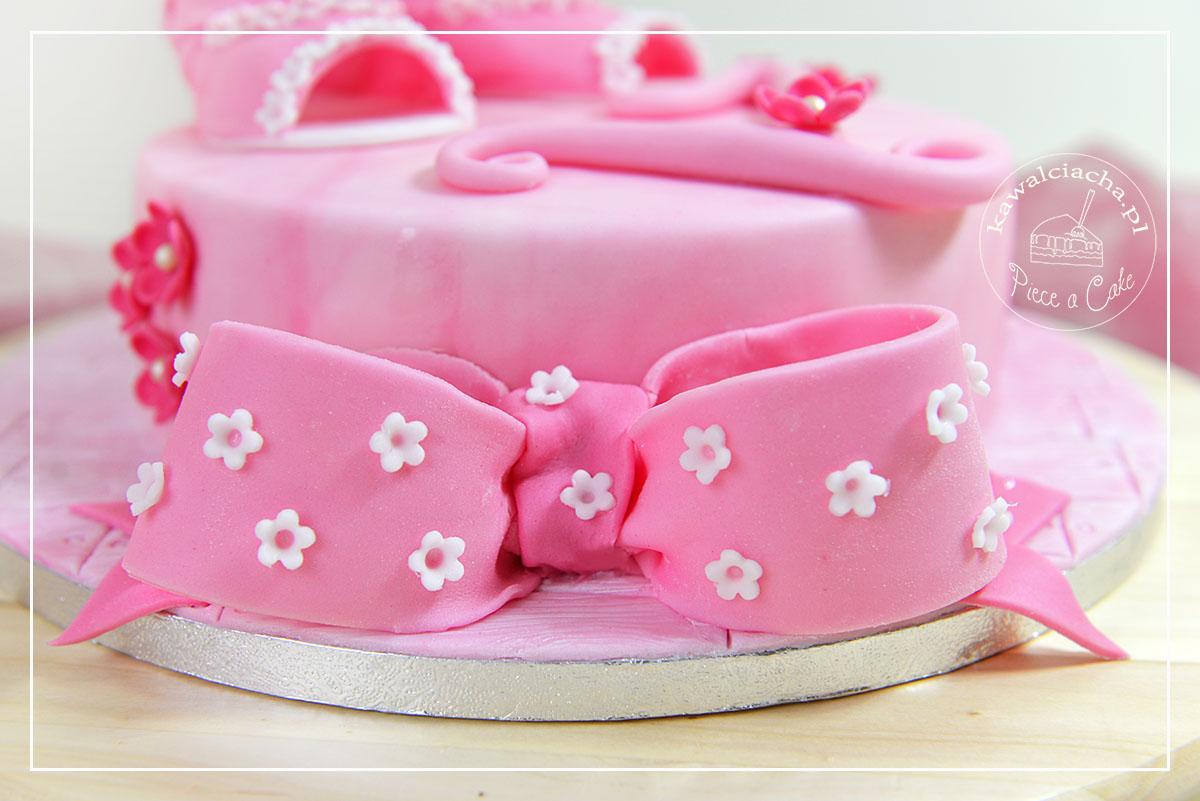 tort urodzinowy dla dziewczynki - kokarda