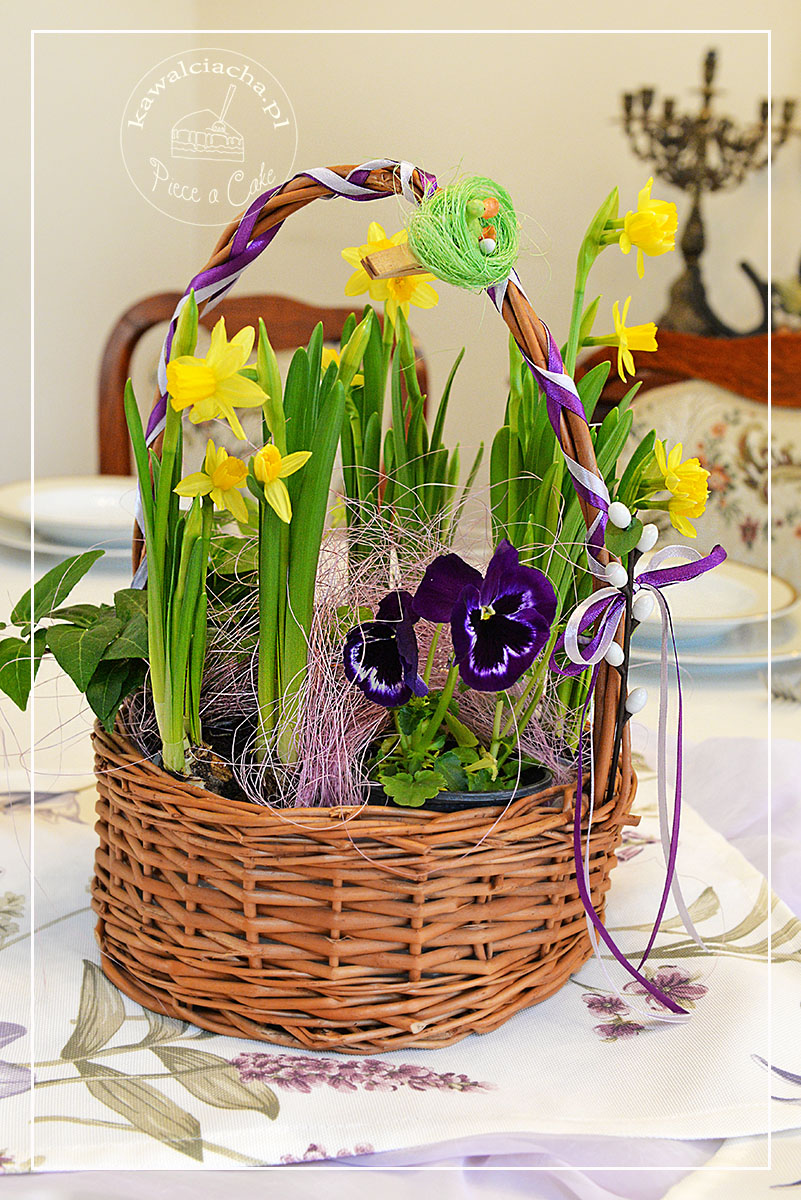 Obrazek: Wielkanocn w żółci i fiolecie