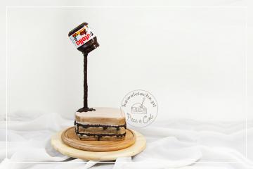 Tort antygrawitacyjny kanapka z nutellą Tort antygrawitacyjny kanapka z nutellą